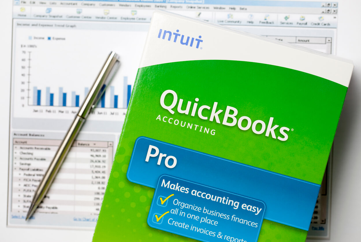 QuickBooks Accounting Pro software solution and chart example.